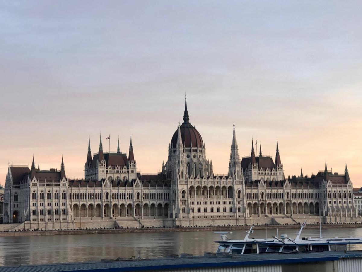 Buda Boutique Apartment Budapest Luaran gambar