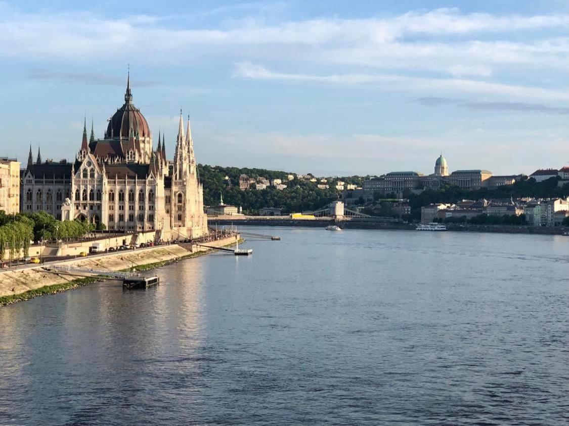Buda Boutique Apartment Budapest Luaran gambar