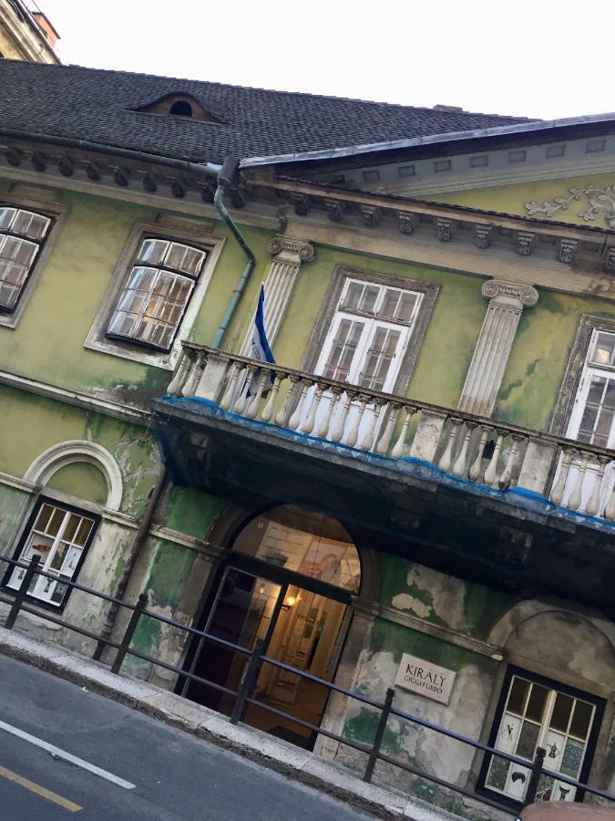 Buda Boutique Apartment Budapest Luaran gambar